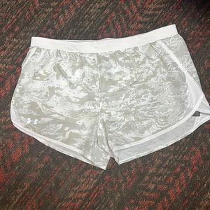NWT under armour shorts size XL
